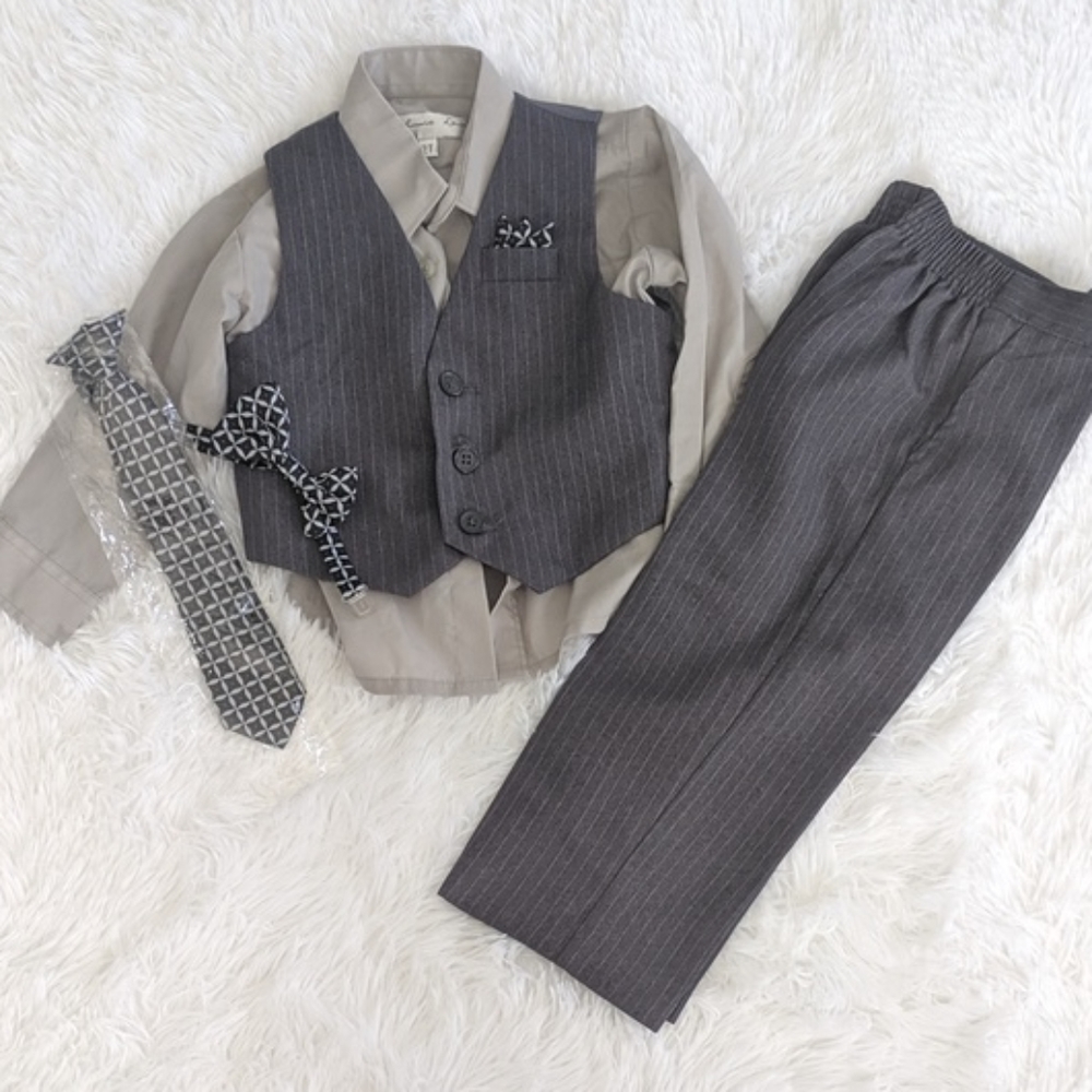 LAST CHANCE Johnnie Lemme Suit Toddler 2T